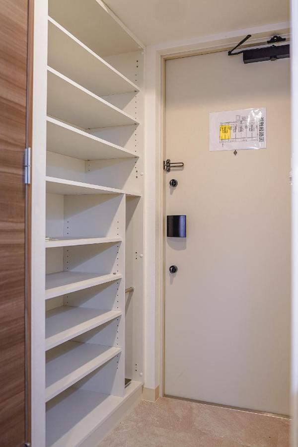 Apartment Hotel 11 Namba-Minami Ebisucho-Eki Mae Osaka Zewnętrze zdjęcie