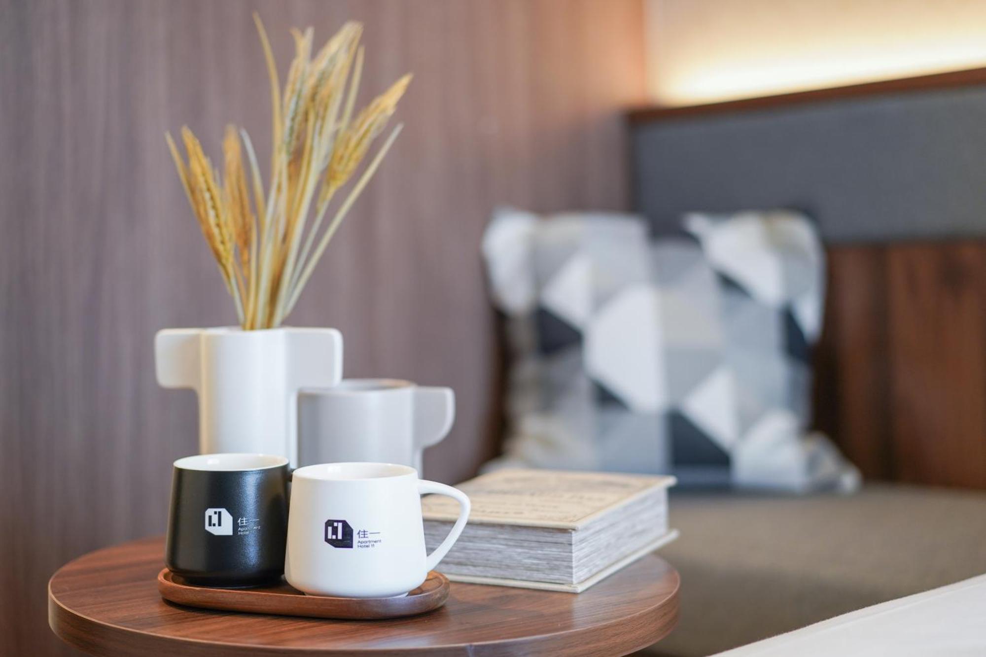 Apartment Hotel 11 Namba-Minami Ebisucho-Eki Mae Osaka Zewnętrze zdjęcie